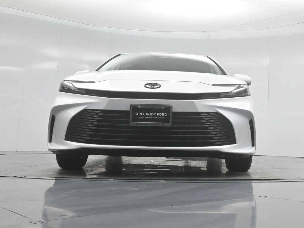 Used 2025 Toyota Camry LE FWD image 42