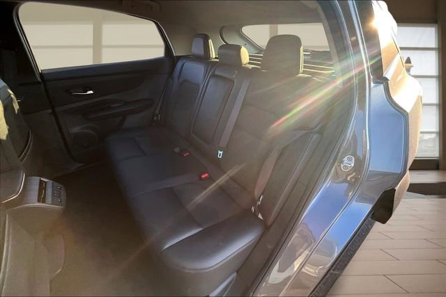 Used 2023 Nissan Ariya AWD image 26