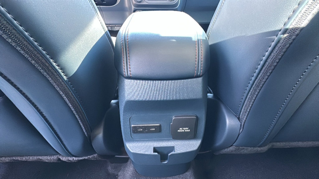 New 2025 Ford Maverick Lariat w/ 4K Tow Package image 25