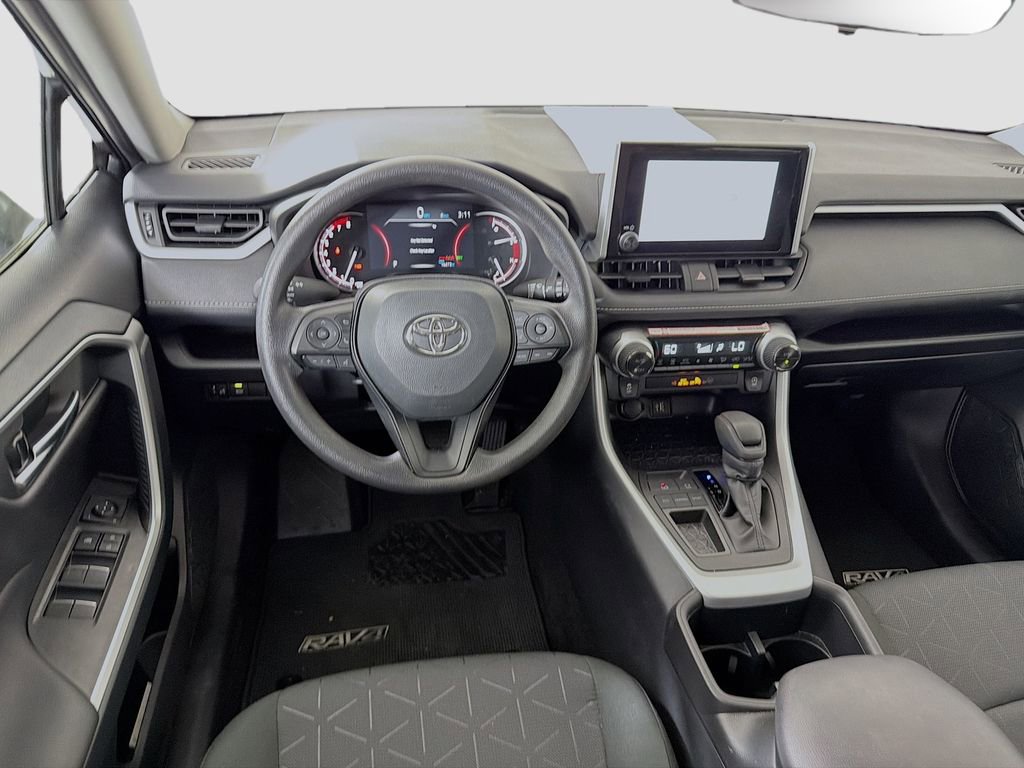 Used 2025 Toyota RAV4 XLE image 24