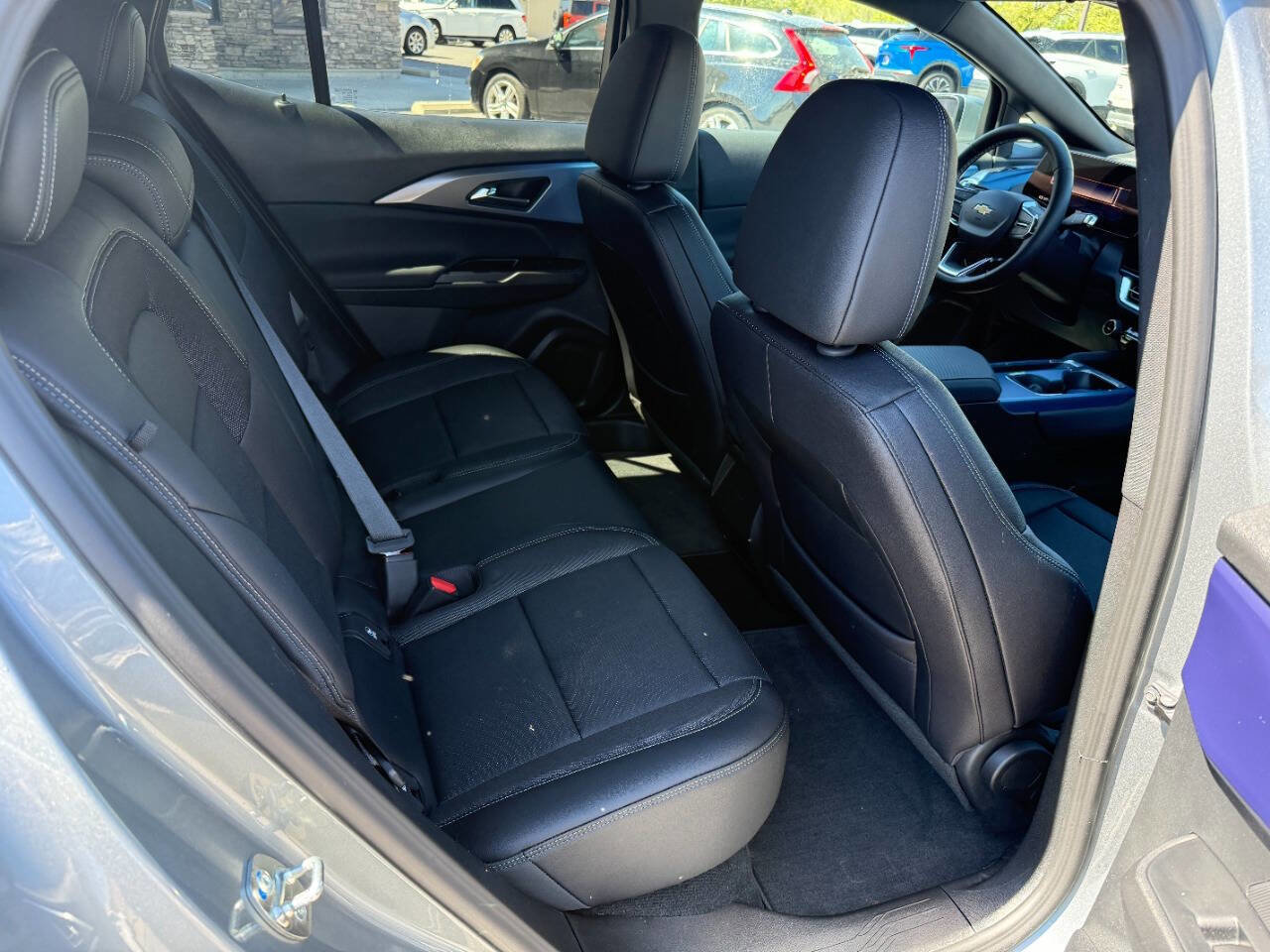 Used 2025 Chevrolet Equinox EV LT AWD/4WD image 13