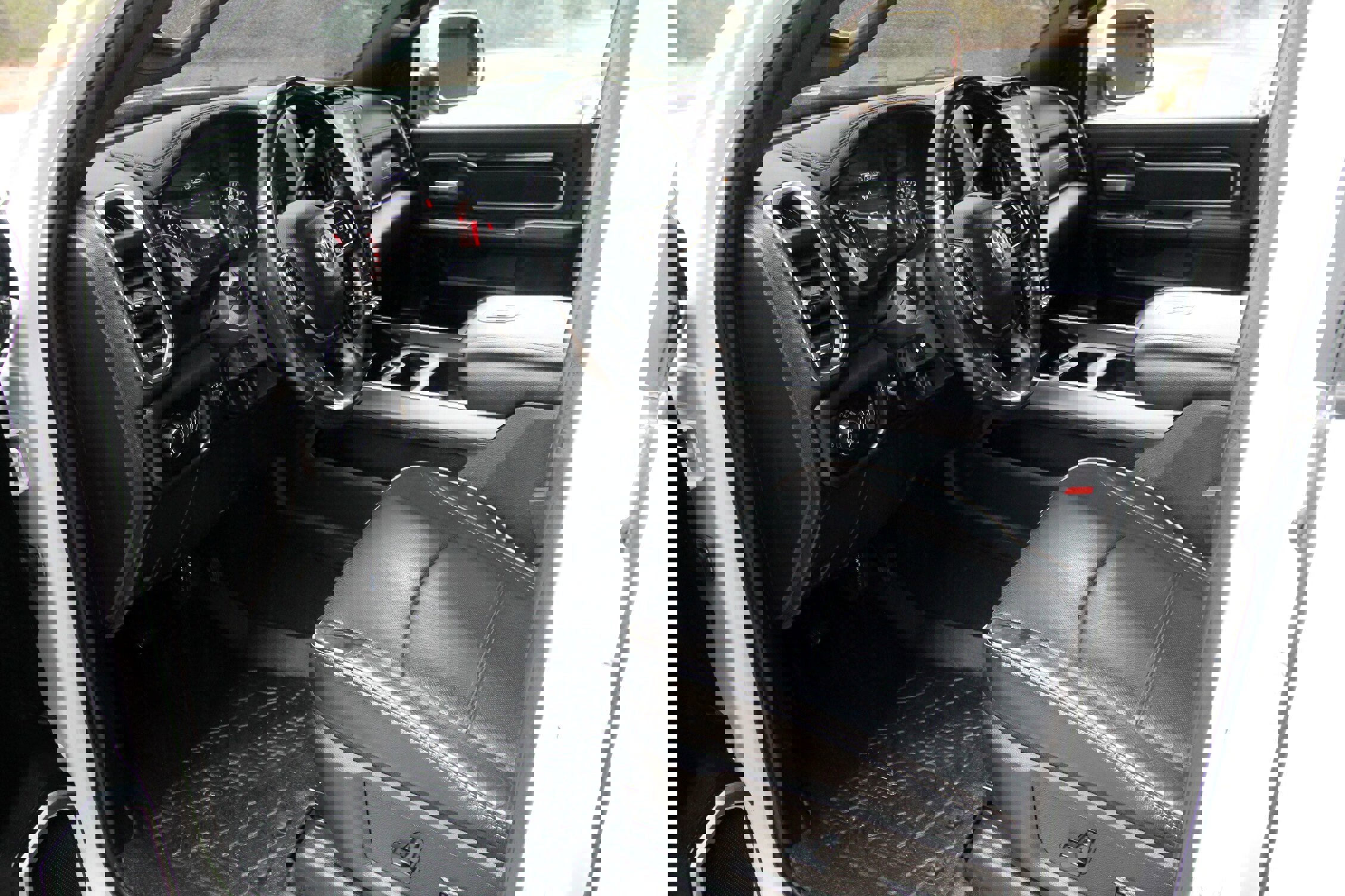 Used 2020 RAM 2500 Laramie image 21