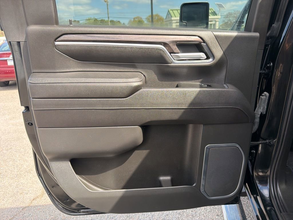 Used 2024 Chevrolet Silverado 3500 LTZ w/ LTZ Plus Package image 25