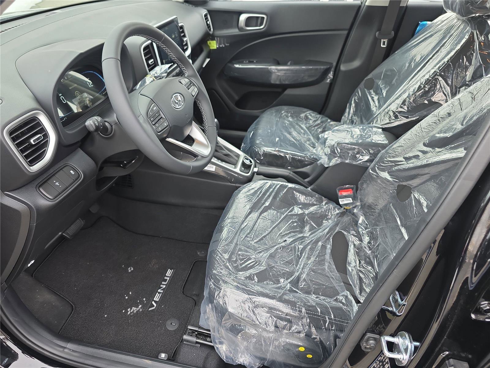 New 2026 Hyundai Venue SEL image 3