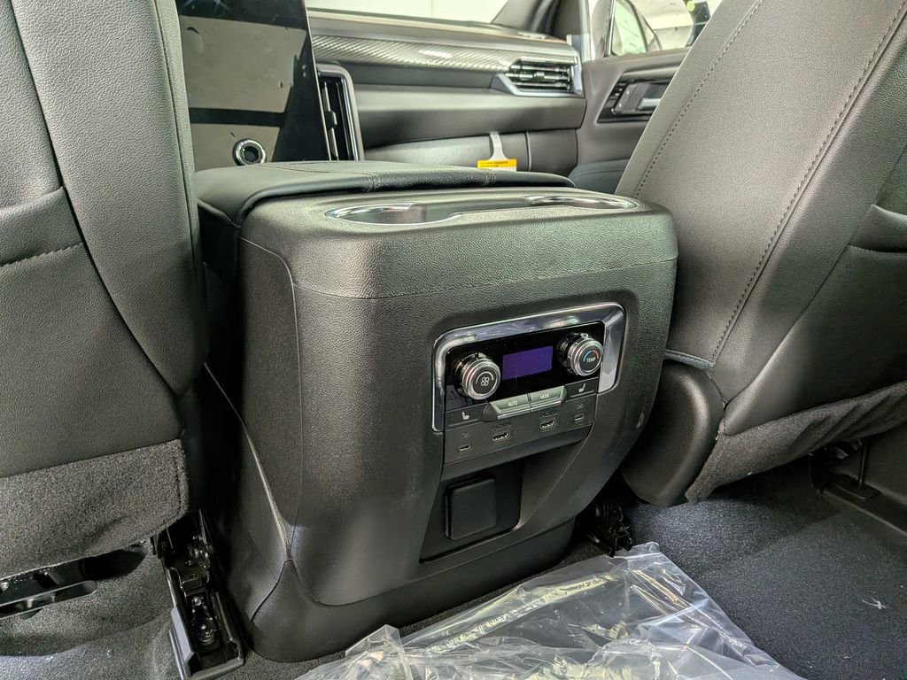 New 2026 GMC Yukon AT4 w/ AT4 Premium Plus Package image 38