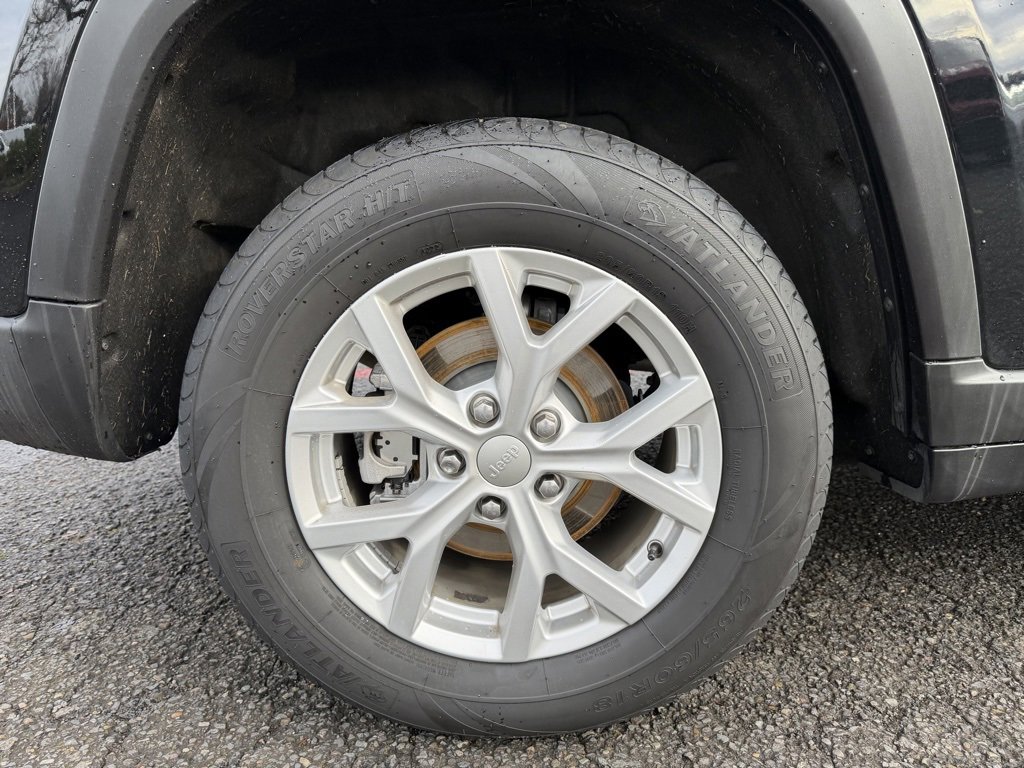 Used 2023 Jeep Grand Cherokee Limited image 10