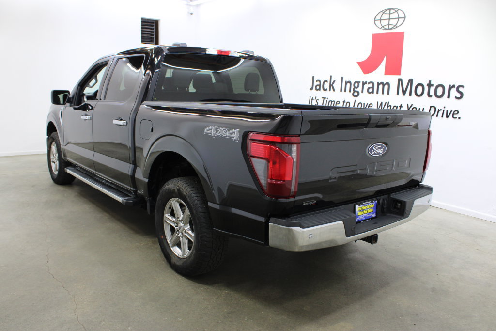 Used 2025 Ford F150 XLT w/ Equipment Group 301A Standard AWD/4WD image 3