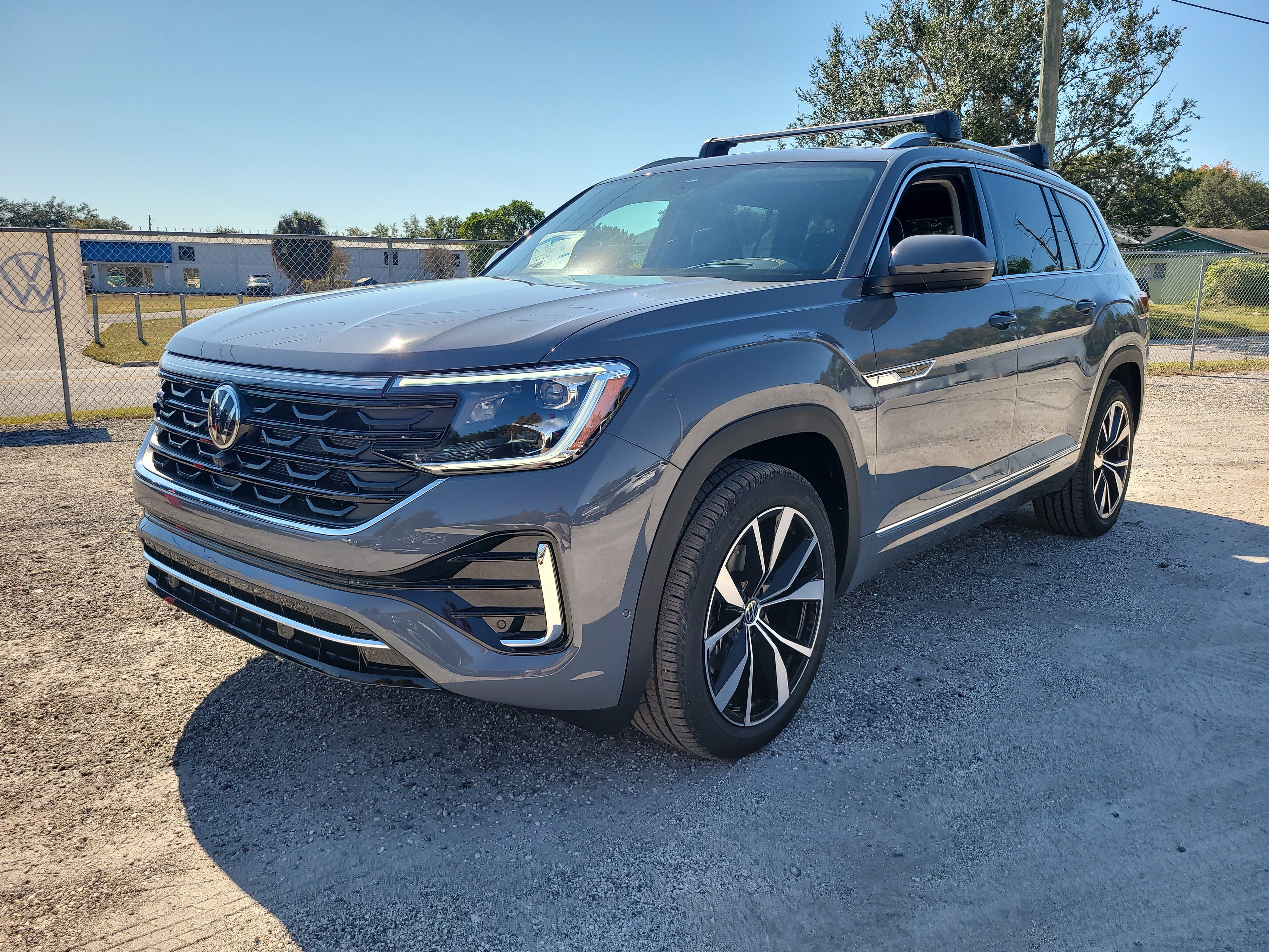 New 2026 Volkswagen Atlas SEL Premium R-Line image 4