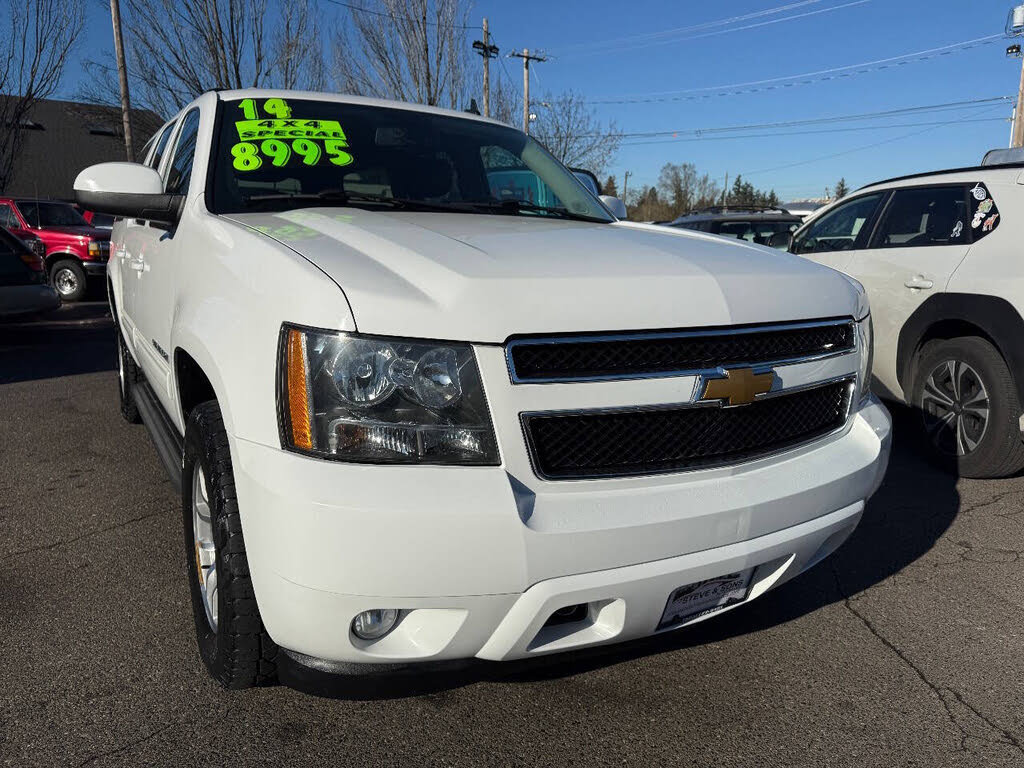 Used 2014 Chevrolet Suburban LT image 4
