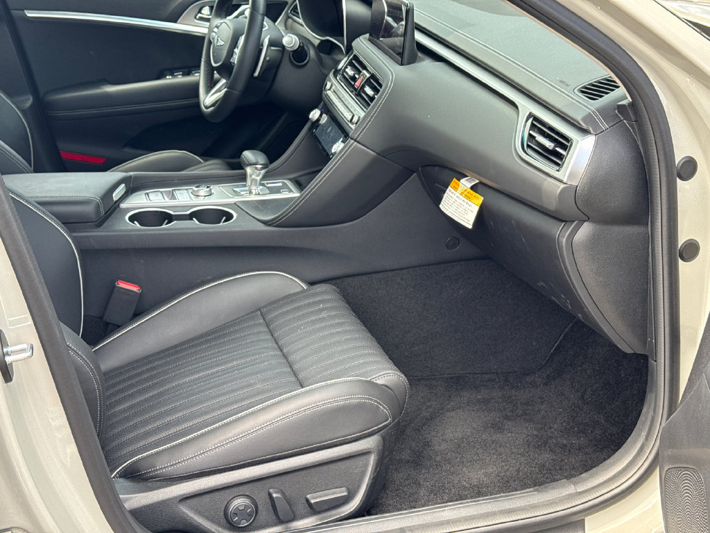 Used 2026 Genesis G70 2.5T Prestige RWD image 13