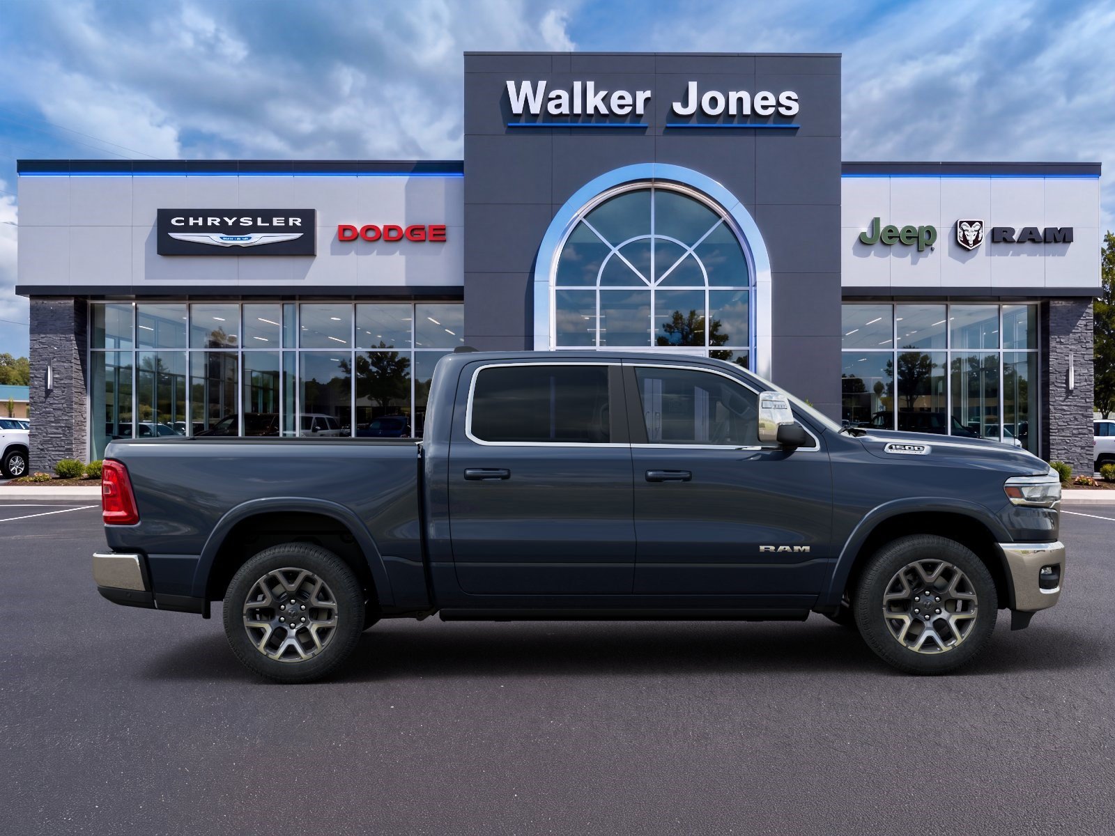 New 2026 RAM 1500 Laramie AWD/4WD image 21