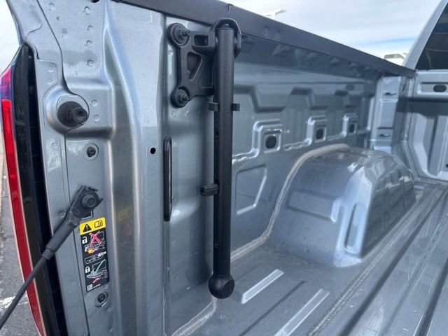 Used 2023 GMC Sierra 1500 SLT image 32