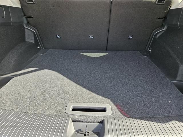 Used 2026 Nissan Rogue SV image 21