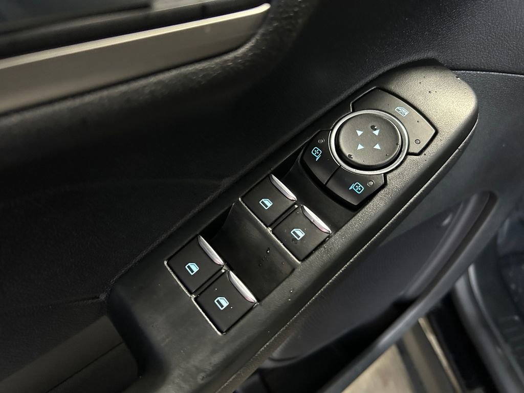 Used 2022 Ford Escape SEL image 23