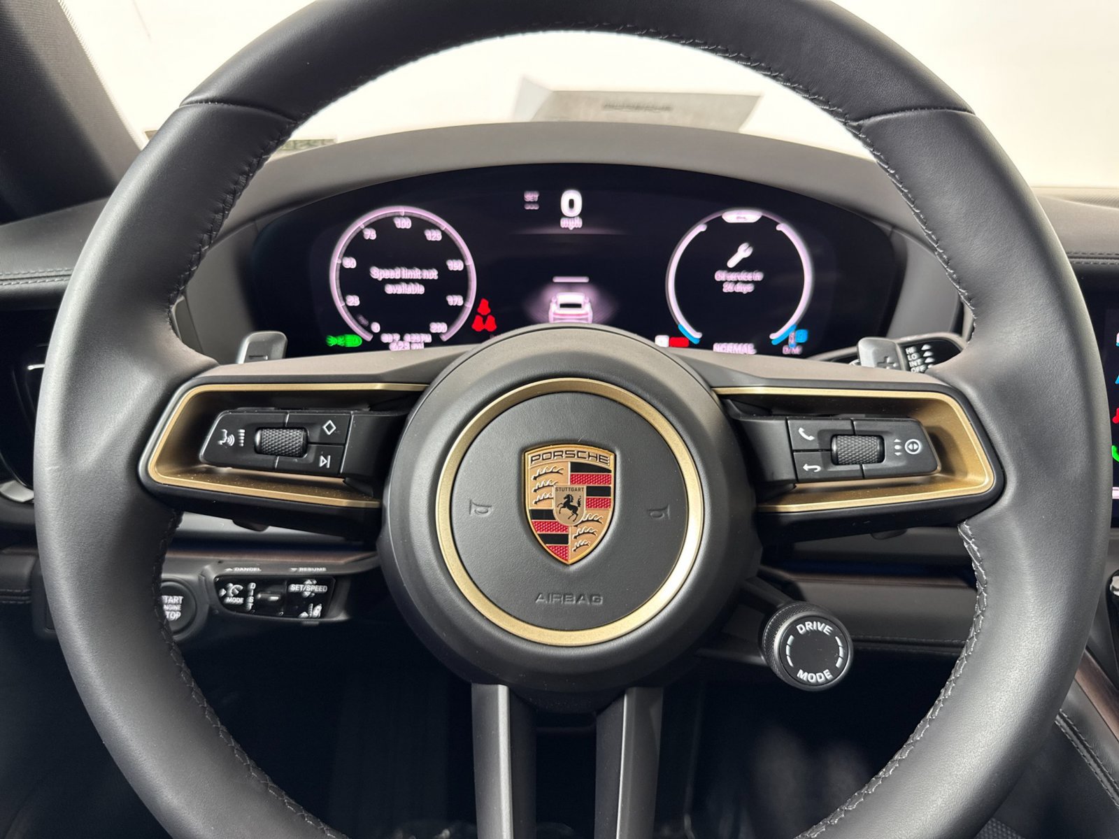 Certified 2025 Porsche Panamera RWD image 23