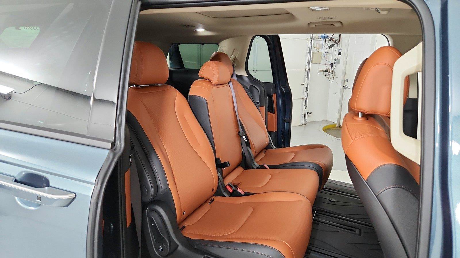 Used 2026 Kia Carnival SX Prestige FWD image 32