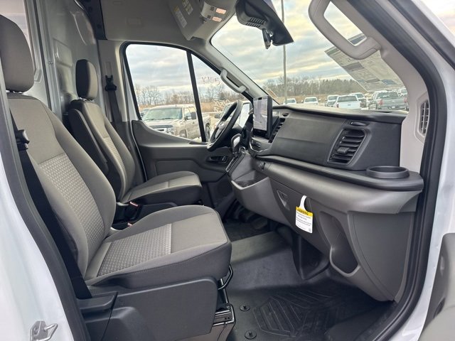 New 2026 Ford Transit 250 148 Medium Roof image 18