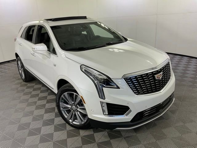 Used 2025 Cadillac XT5 Premium Luxury w/ Technology Package AWD/4WD image 40