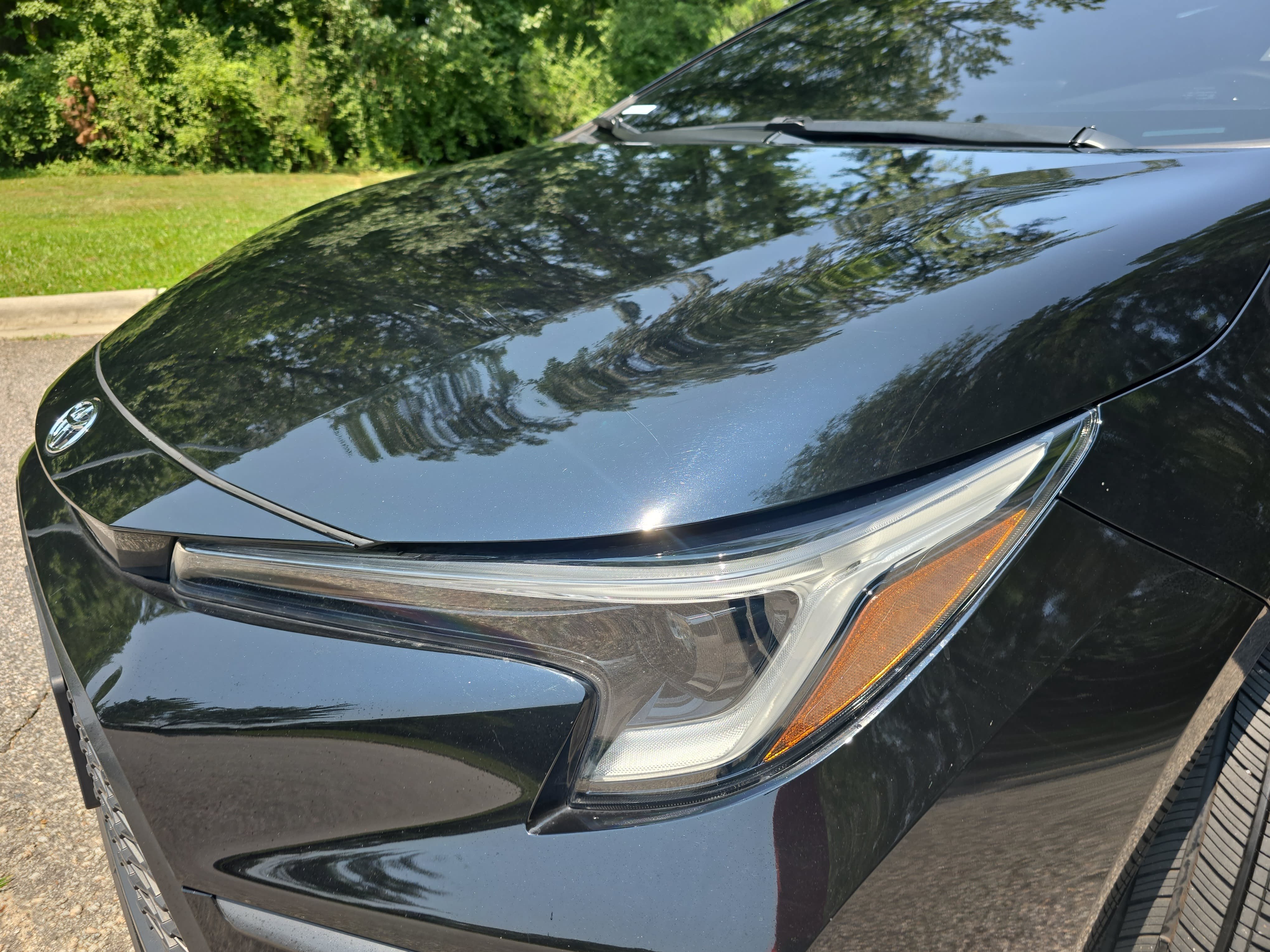 Used 2024 Toyota Corolla SE w/ SE Premium Package FWD image 29