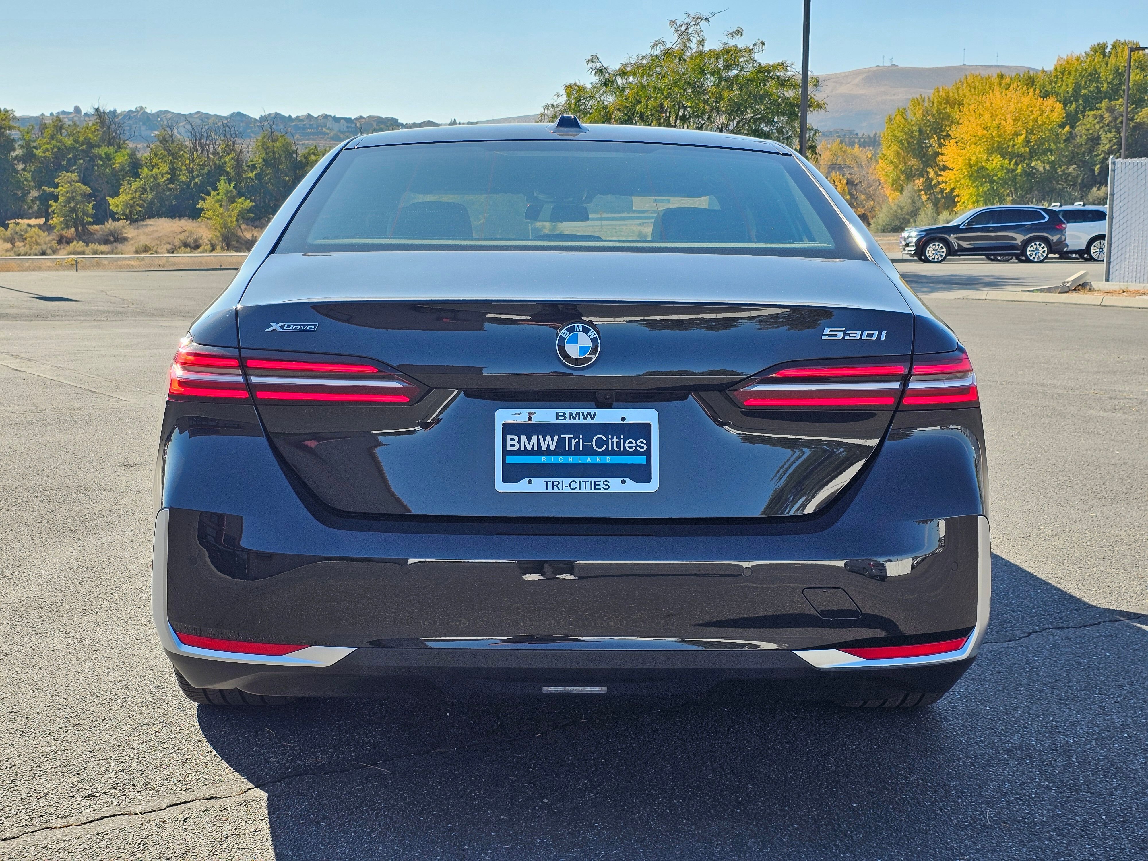 Certified 2025 BMW 530i xDrive w/ Premium Package image 5
