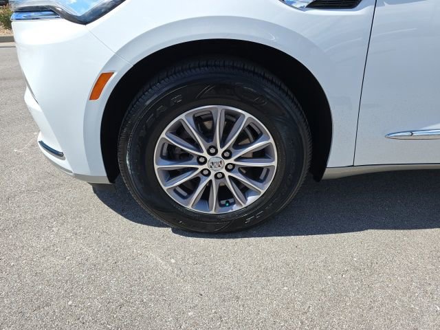 Used 2024 Buick Enclave Essence w/ Technology Package image 9