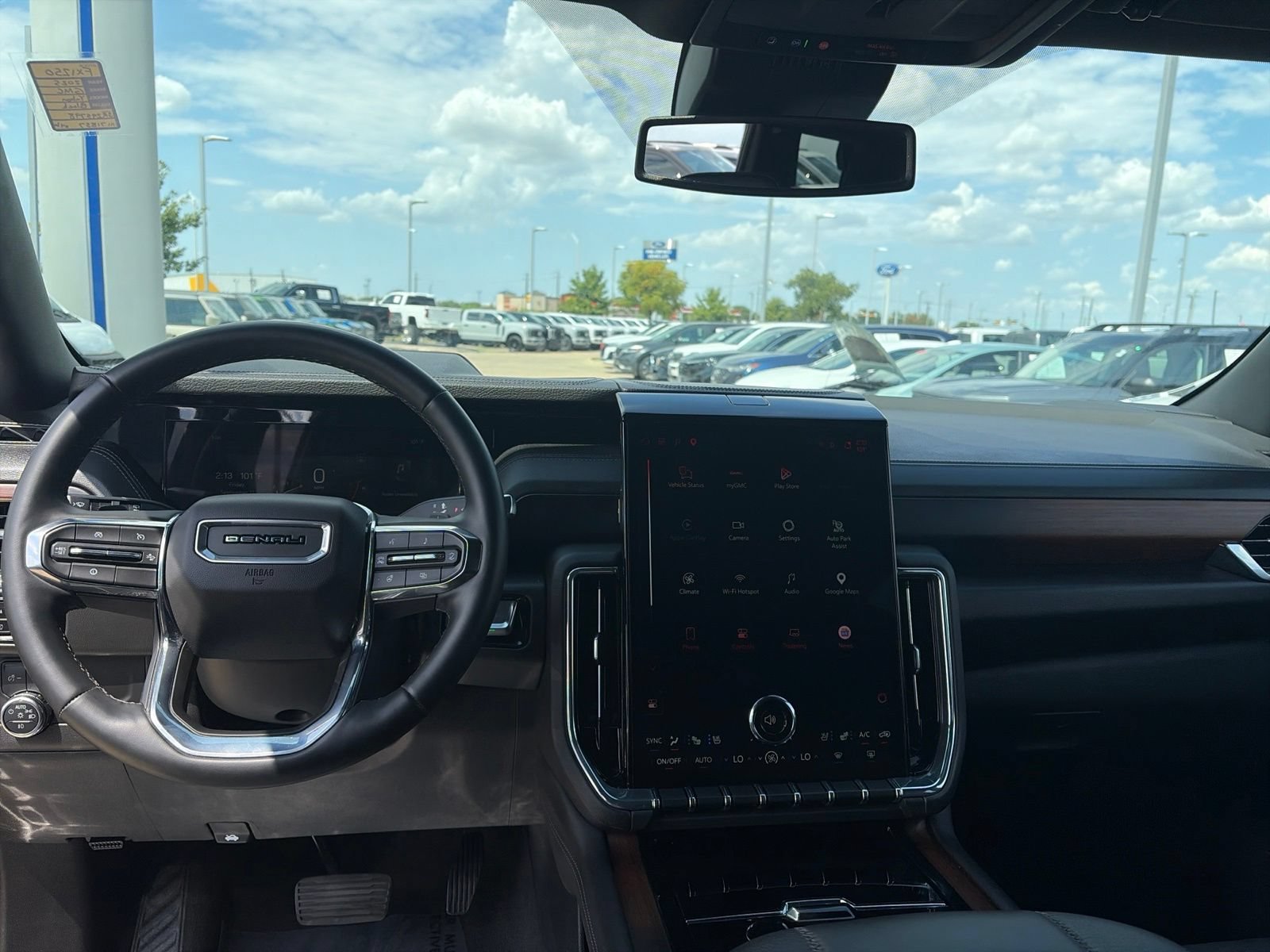 Used 2025 GMC Yukon Denali AWD/4WD image 25