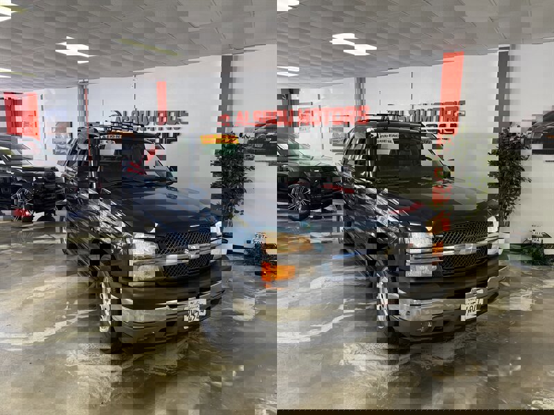 Used 2005 Chevrolet Avalanche LT w/ Preferred Equipment Group