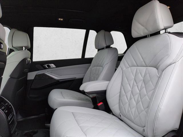 New 2026 BMW X7 xDrive40i image 16