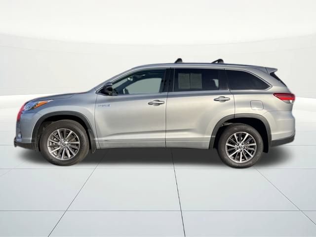 Used 2017 Toyota Highlander XLE video 2
