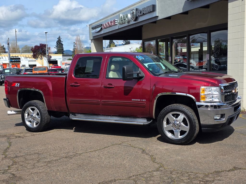 Used 2014 Chevrolet Silverado 2500 LTZ w/ LTZ Plus Package image 3