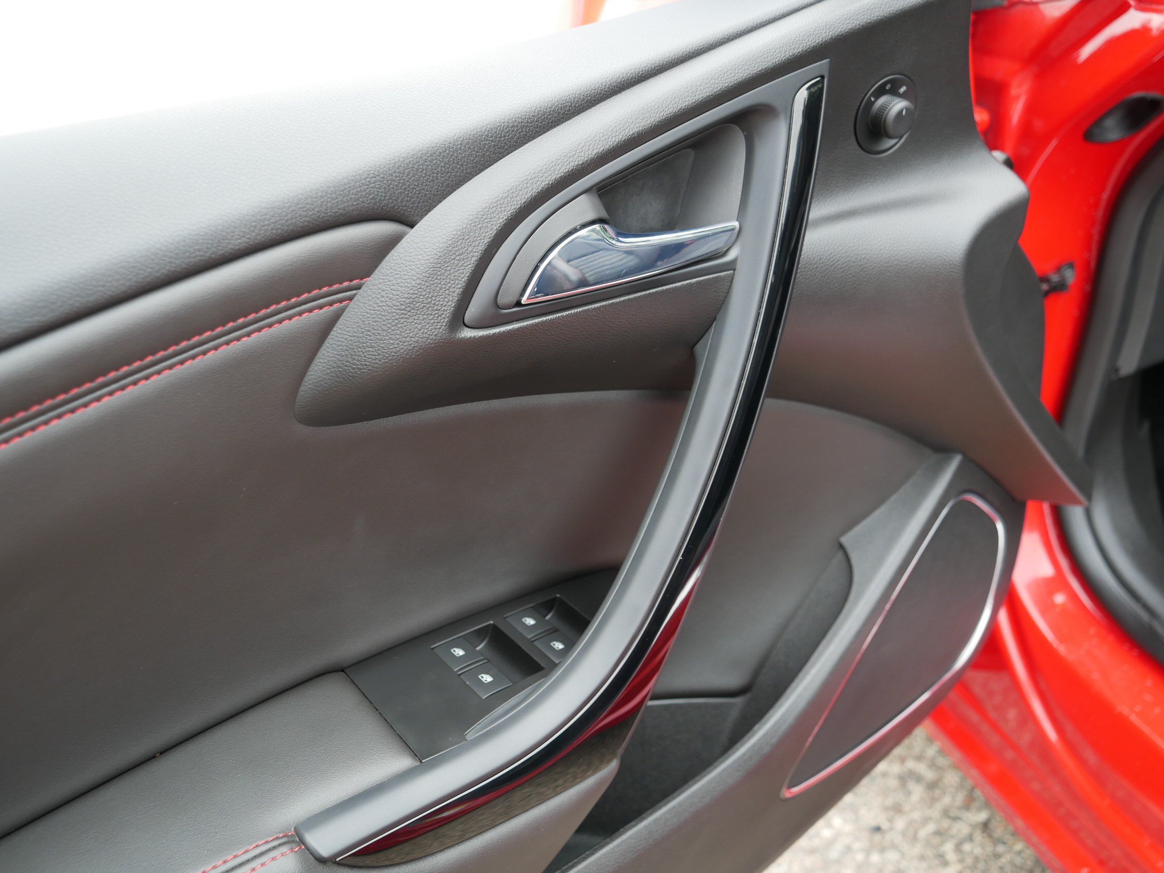 Used 2018 Buick Cascada Sport Touring w/ Dark Effects Package FWD image 19