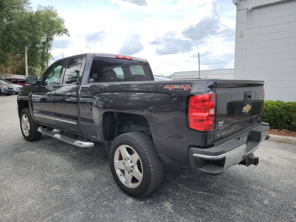 Used 2015 Chevrolet Silverado 2500 LTZ w/ LTZ Plus Package AWD/4WD image 3
