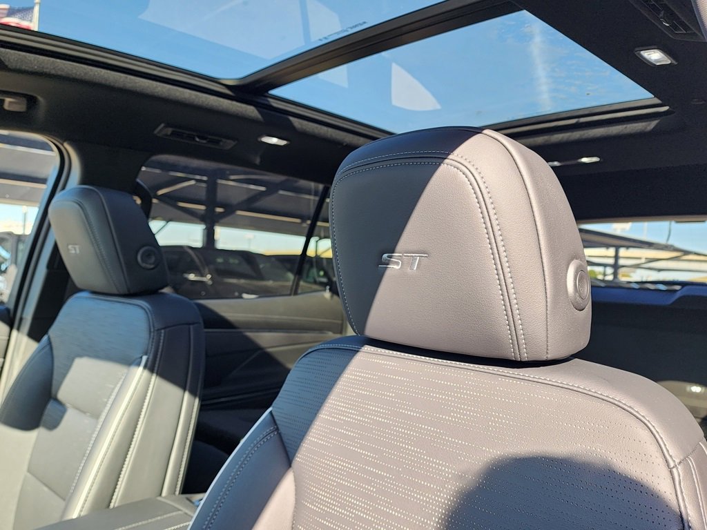 New 2026 Buick Enclave Sport Touring w/ Super Cruise Package image 17