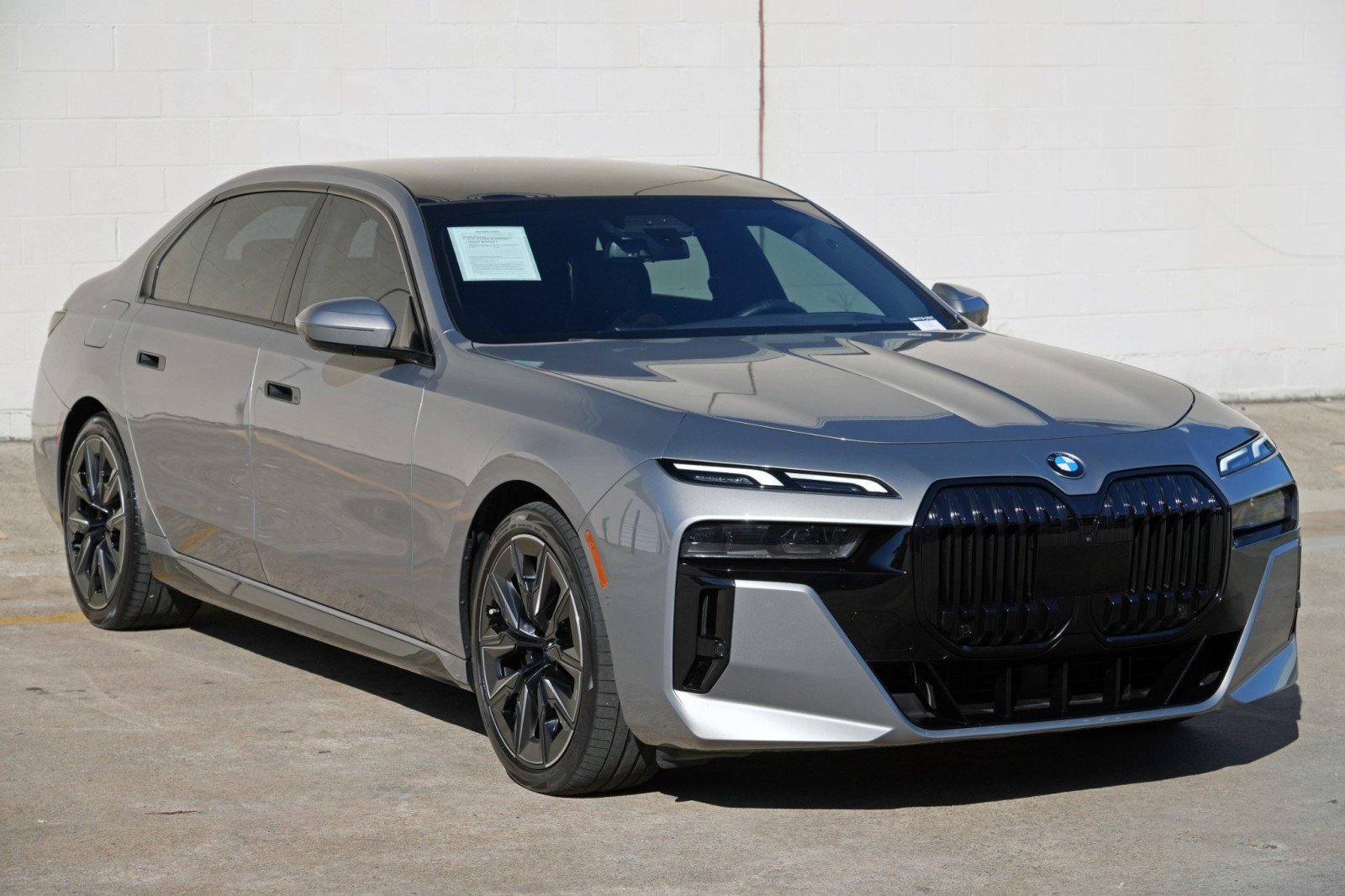 Used 2023 BMW 740i RWD image 66