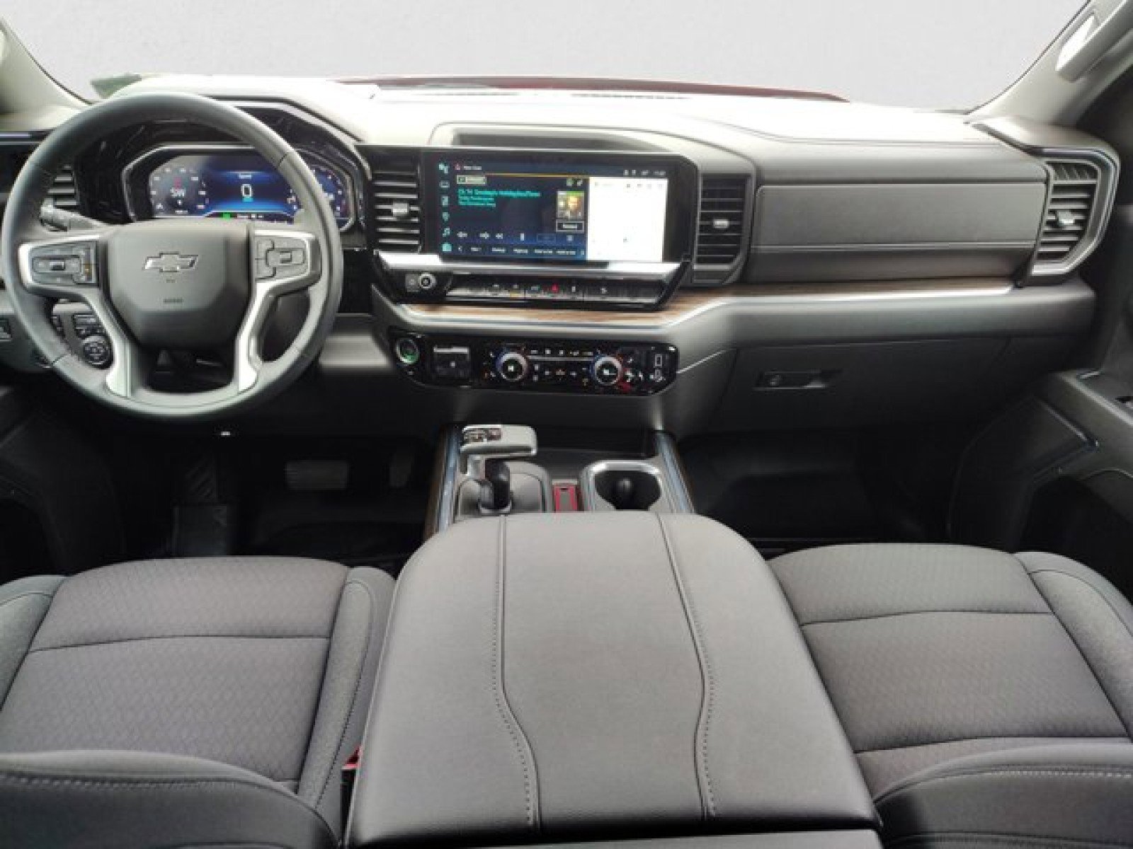 Used 2023 Chevrolet Silverado 1500 RST w/ Z71 Off-Road Package AWD/4WD image 13