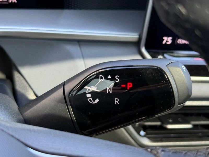 New 2026 Volkswagen Tiguan SE R-Line AWD/4WD image 13