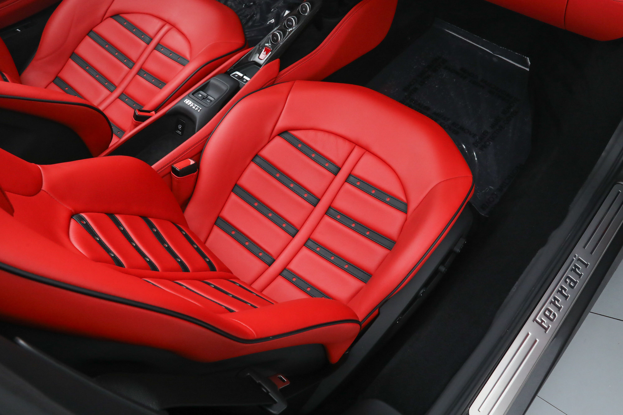 Certified 2023 Ferrari F8 Tributo RWD image 24