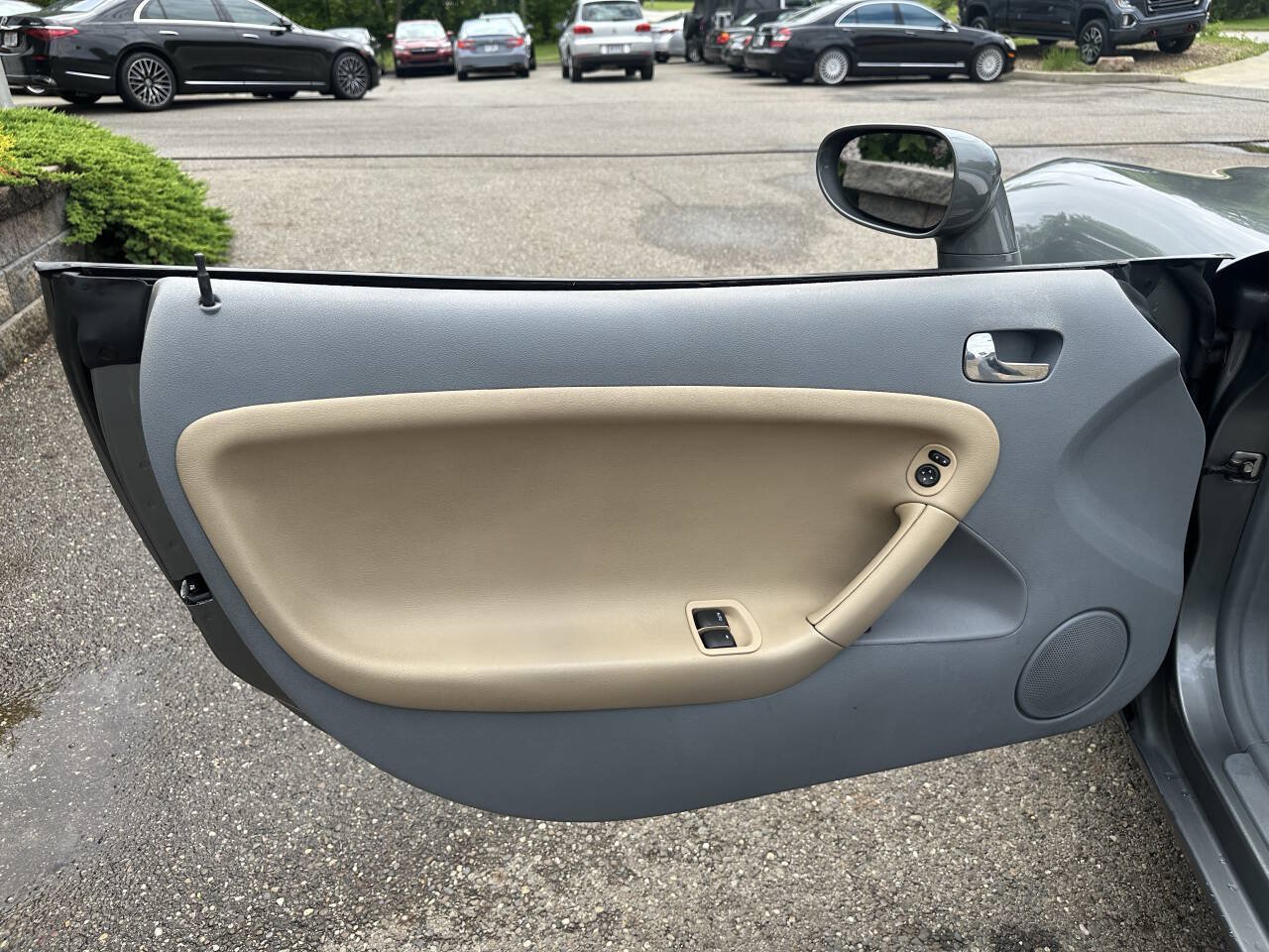 Used 2006 Pontiac Solstice Convertible w/ Premium Package RWD image 16