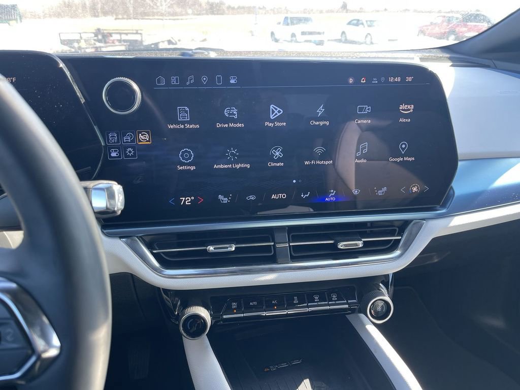 Used 2025 Chevrolet Equinox EV LT image 26