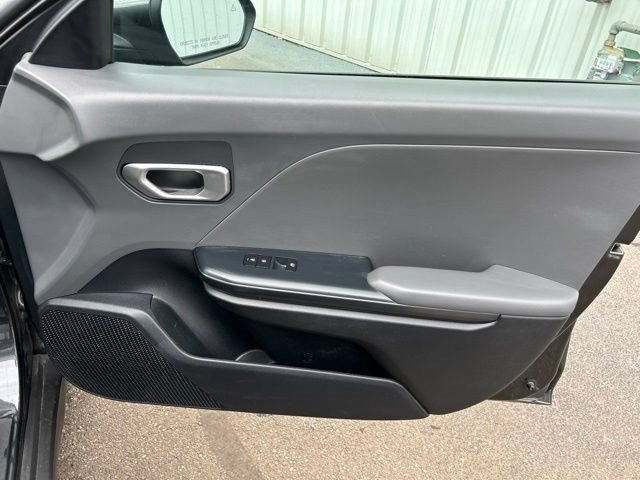 Used 2025 Kia K4 FWD image 43
