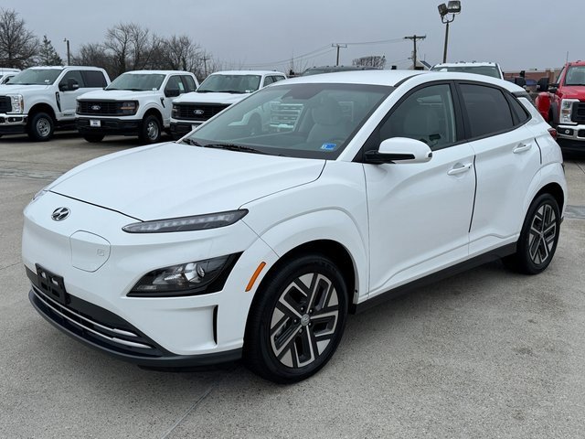 Used 2023 Hyundai Kona SE w/ Cargo Package image 11