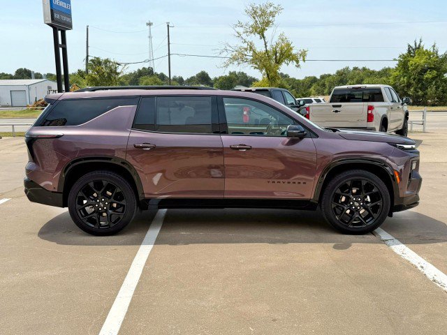 Certified 2025 Chevrolet Traverse RS w/ LPO, Floor Liner Package FWD image 6