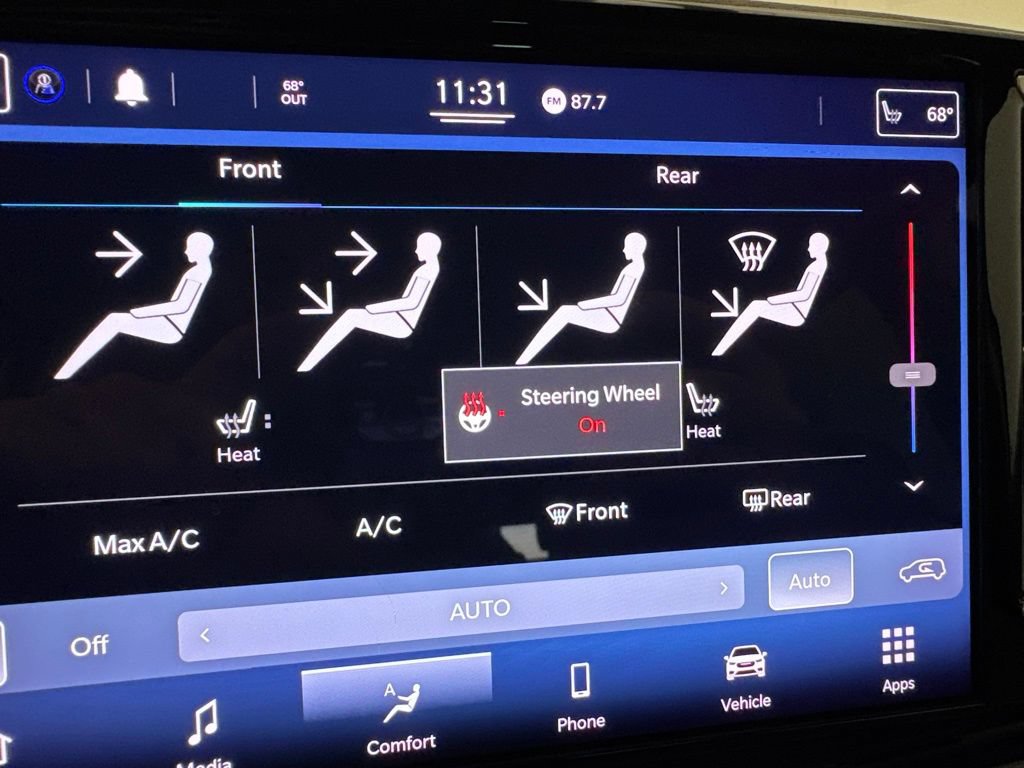 Used 2021 Chrysler Pacifica Touring-L FWD image 33