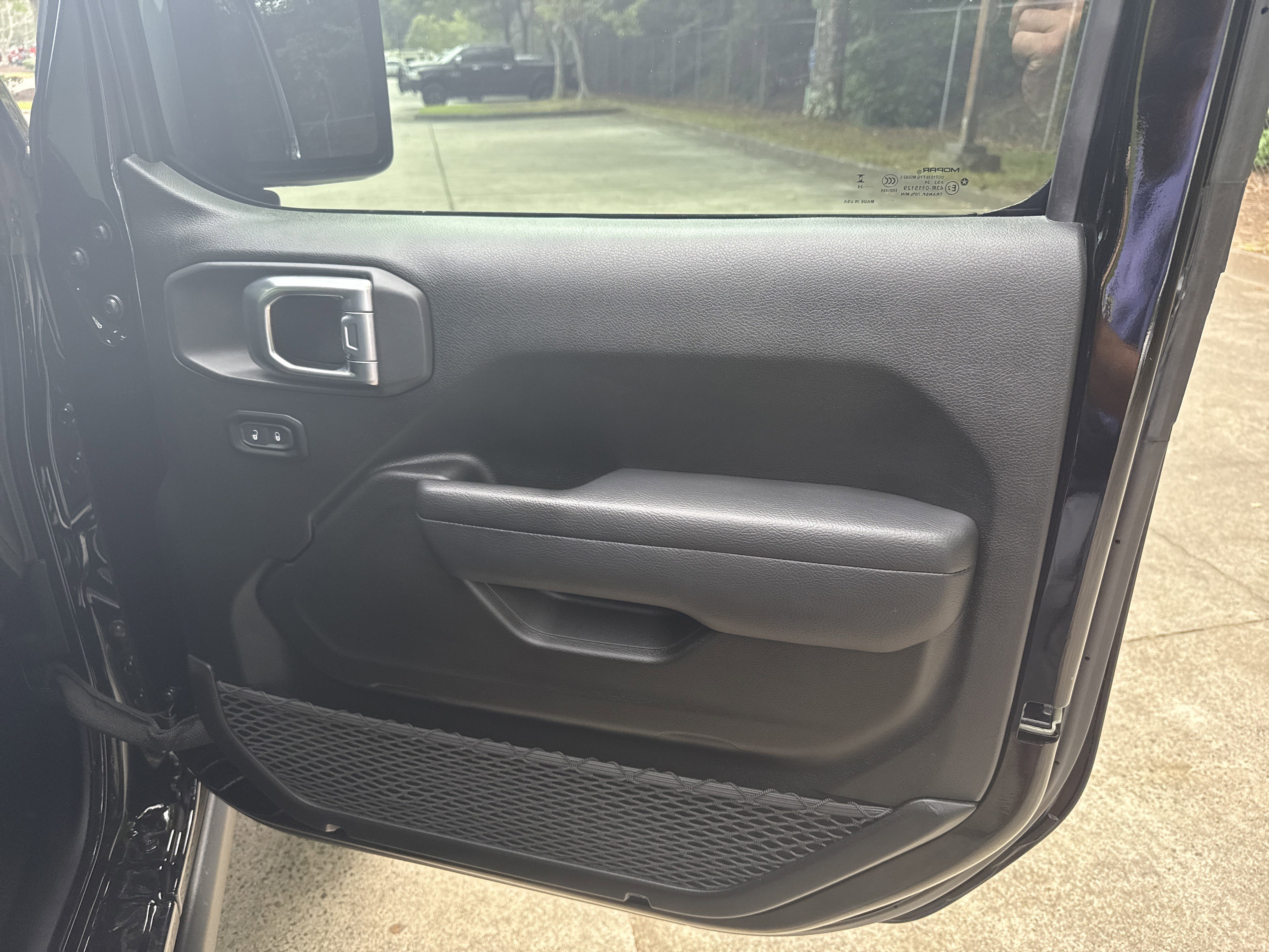 Used 2024 Jeep Gladiator Rubicon image 16