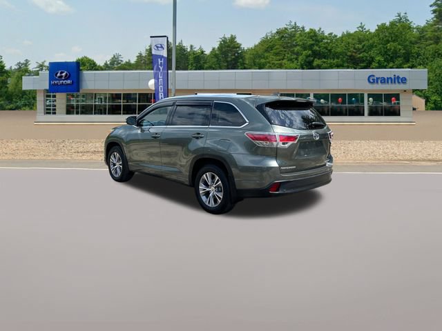 Used 2015 Toyota Highlander XLE AWD/4WD image 10