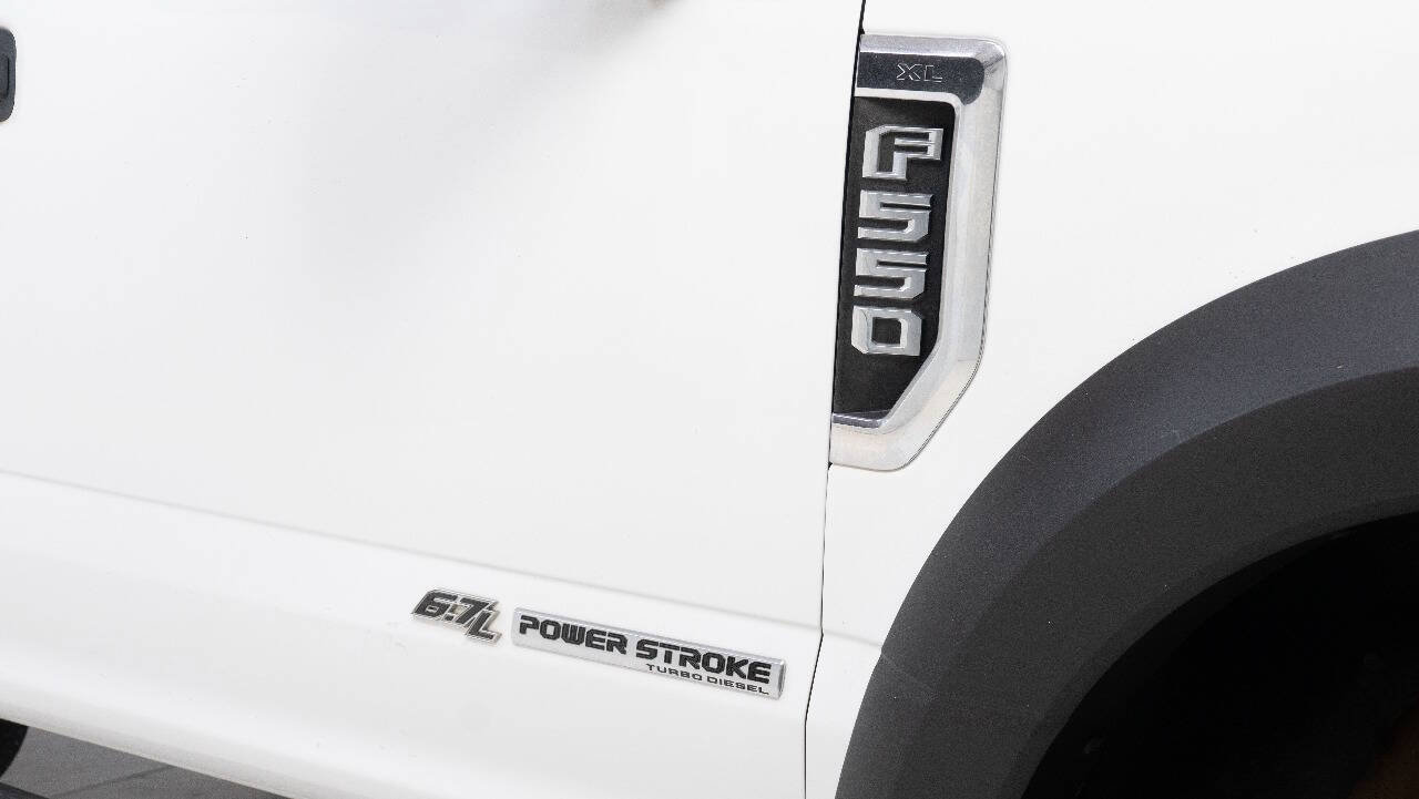 Used 2018 Ford F550 4x4 Regular Cab Super Duty image 68
