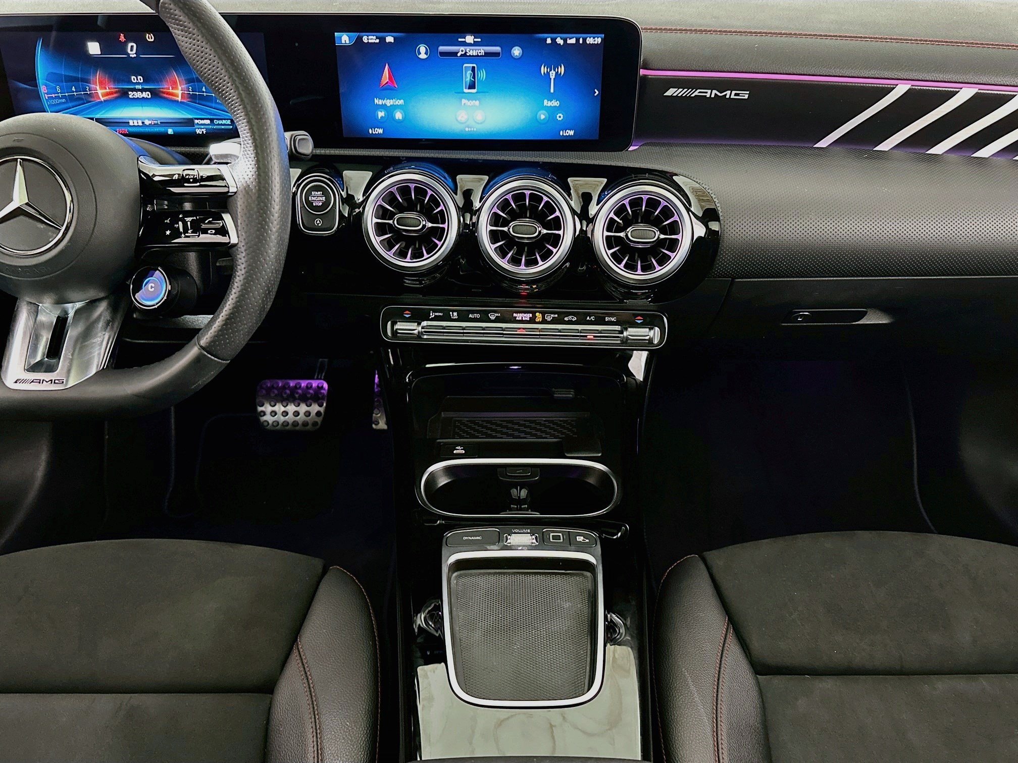 Used 2025 Mercedes-Benz CLA 35 AMG 4MATIC image 11