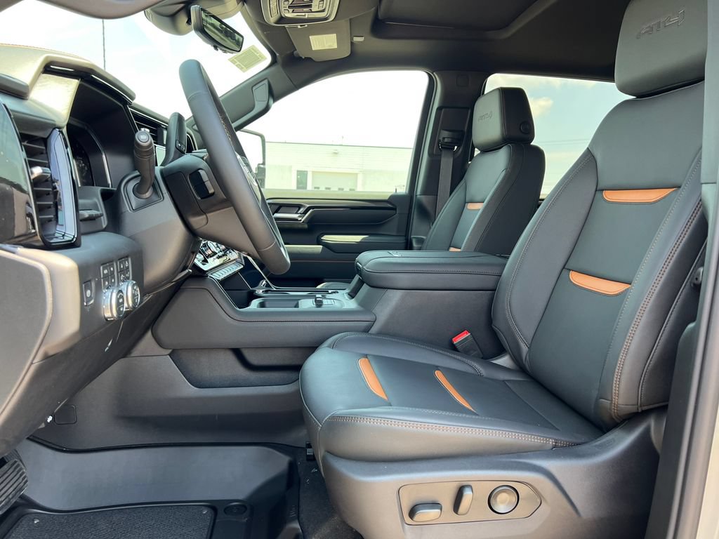 New 2026 GMC Sierra 2500 AT4 w/ AT4 Premium Plus Package AWD/4WD image 4