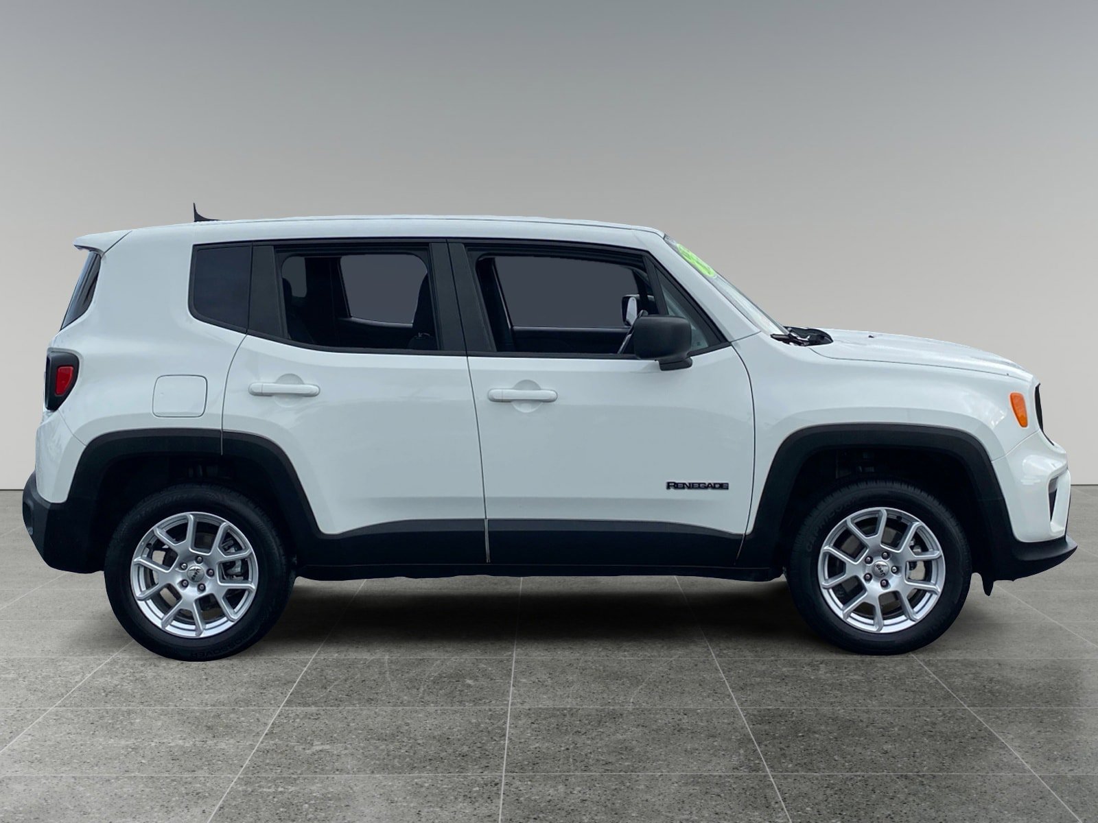 Used 2023 Jeep Renegade Latitude AWD/4WD image 6