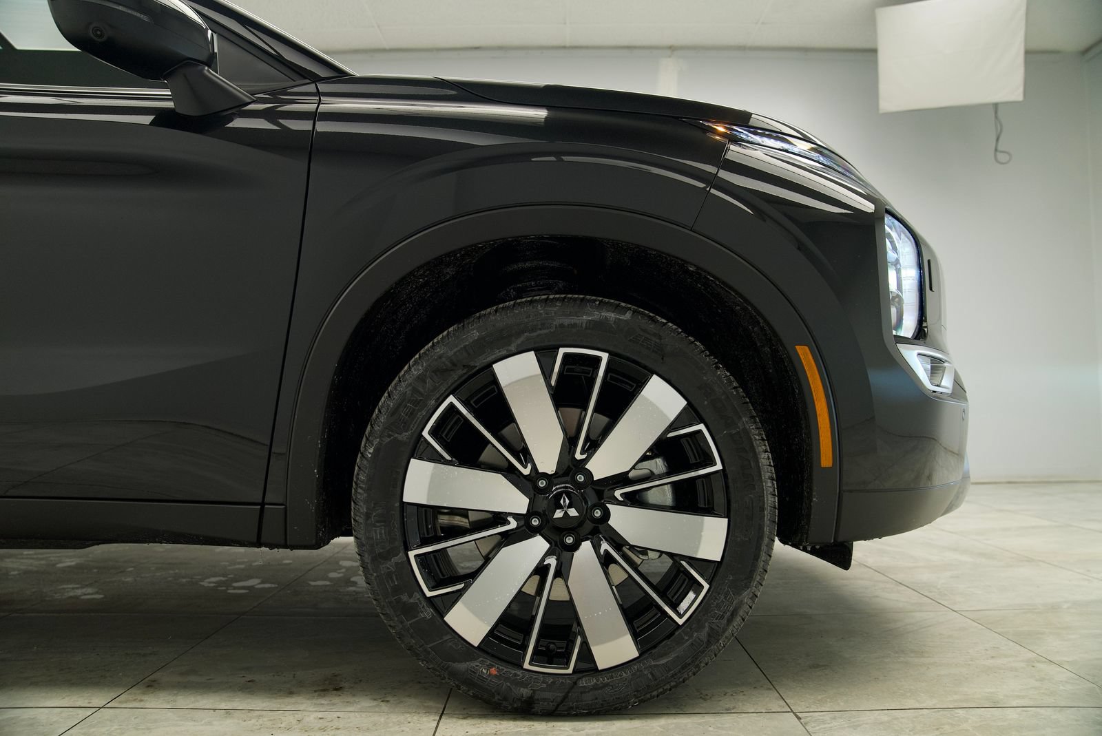 Used 2025 Mitsubishi Outlander SE AWD/4WD image 36